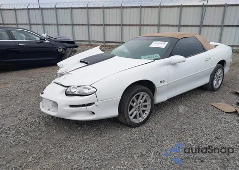 2001 Chevrolet Camaro Z28 z USA, uszkodzony, nr VIN 2G1FP32G812120168